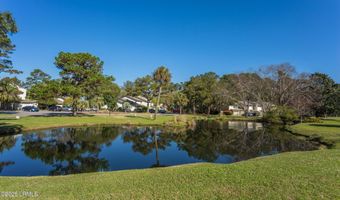1 Marsh Harbor Dr A, Beaufort, SC 29907