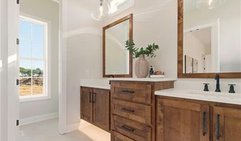 16587 Olive St, Basehor, KS 66007