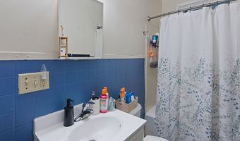 305-307 N Winooski Ave, Burlington, VT 05401