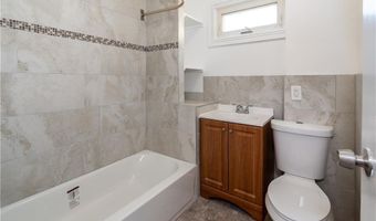 137 Deacon St, Bridgeport, CT 06607