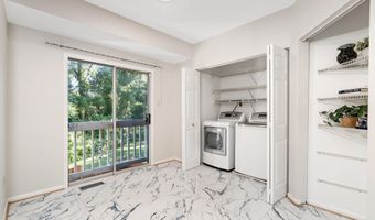 9821 TIFFANY HILL Ct 71, Bethesda, MD 20814