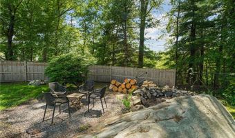 40 Queen St, North Kingstown, RI 02852