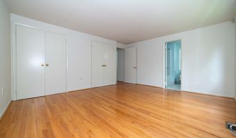 7814 WENDY RIDGE Ln, Annandale, VA 22003