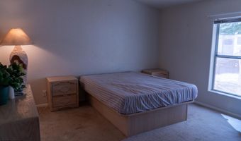 30660 S VAGABOND Trl, Congress, AZ 85332