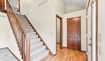 220 Yukon Pass, Auburn, IN 46706