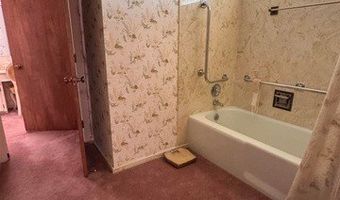 2400 W Loma Dr, Artesia, NM 88210