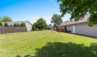 W3082 WHITEPINE Drive, Appleton, WI 54915