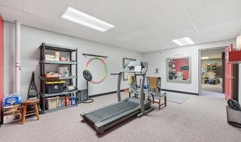 1004 Elm St, Auburn, IN 46706