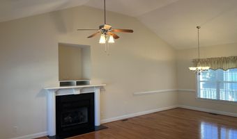 4219 Maple Dr, Ayden, NC 28513