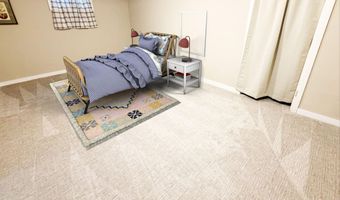 512 S Kline St, Aberdeen, SD 57401
