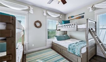 1009 Fiji Dr, Rockport, TX 78382