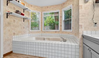 15100 SW GULL Dr, Beaverton, OR 97007