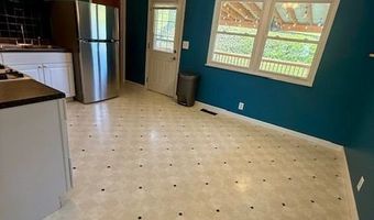 3 Farhills Dr, Athens, OH 45701