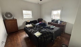 141 W College St, Aurora, MO 65605