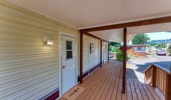 16329 Grootendorst Ln 8, Brookings, OR 97415