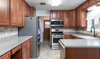 303 MESA Dr, Aztec, NM 87410