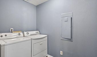 503 Lori Ln, Alford, FL 32420