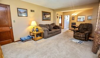 1102 S Jay St, Aberdeen, SD 57401