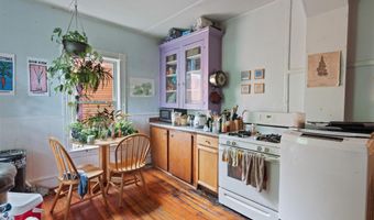 305-307 N Winooski Ave, Burlington, VT 05401