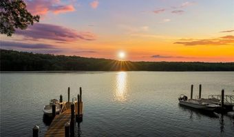 236 Indian Trl, Narragansett, RI 02874