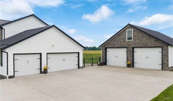 1795 New Milford Rd, Atwater, OH 44201