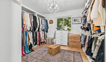 4720 Nirvana Dr, Adrian, MI 49221