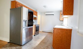 671 Essex St, Bangor, ME 04401