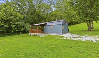 90 Railroad Lock Rd, Beattyville, KY 41311