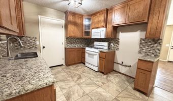 1205 Avenue K, Abernathy, TX 79311