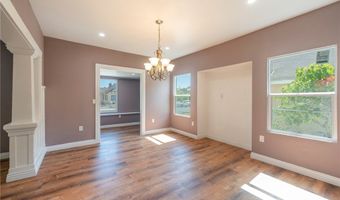 2041 W 29th Pl, Los Angeles, CA 90018
