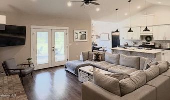 871 W Kenai Ln, Athol, ID 83801