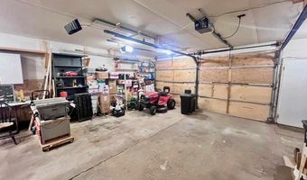 32 Dogwood Blvd, Babbitt, MN 55706
