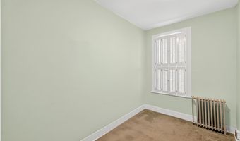 103 W 33RD St, Bayonne, NJ 07002