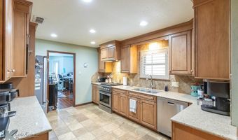 2810 Woodlake Dr, Abilene, TX 79606