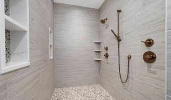 17-4 31 Boiling Kettle Way 17-4-31, Bedford, NH 03110