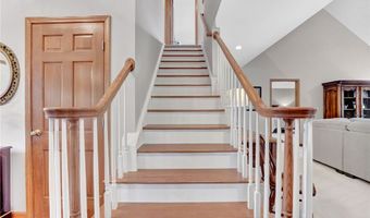 23 Gatehouse Ln, Amherst, NY 14051