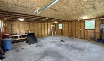 144 Lake Morey Rd, Bradford, VT 05033
