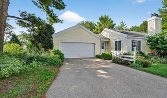 19 Sugar Maple Trl, Madison, WI 53717