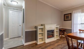 25836 MANHATTAN Ln, Astor, FL 32102