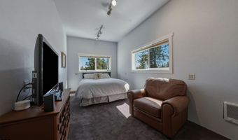 67422 Trout Ln, Bend, OR 97703