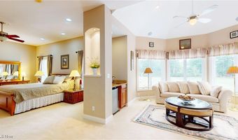 460 Berwick Cir, Aurora, OH 44202