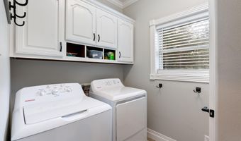 100 Plantation Ln, Batesville, AR 72501