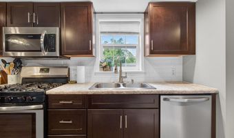 1990 Oak Leaf Dr, Adrian, MI 49221