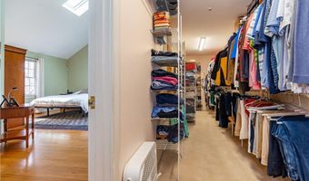 454 N Quidnessett Rd, North Kingstown, RI 02852