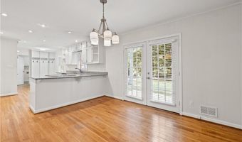 4470 LAKE IVANHOE Dr, Tucker, GA 30084