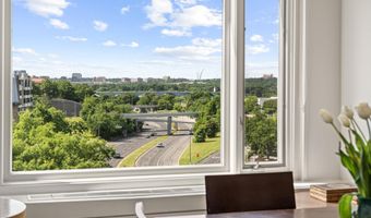 2475 VIRGINIA Ave NW 822, Washington, DC 20037