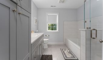 79 Todds Hill Rd, Branford, CT 06405