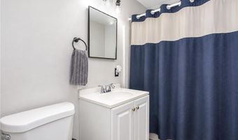 1789 HOLMAN St, Alexander City, AL 35010
