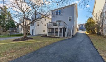 517 N JEFFERSON St, Arlington, VA 22205