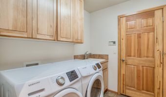 17295 Azusa Rd, Bend, OR 97707